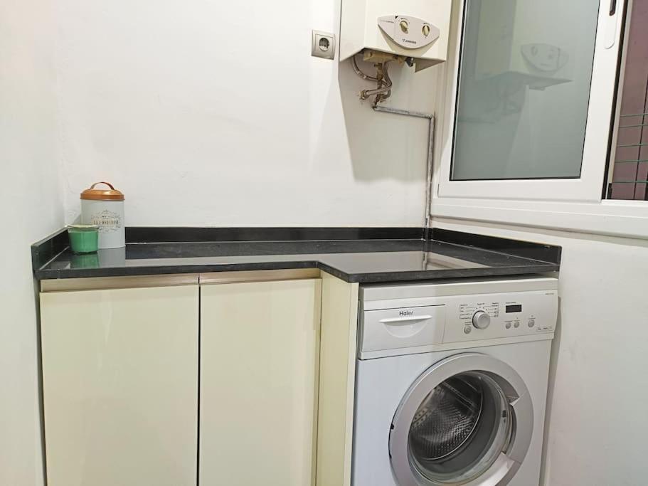 Siglo XX - Nuevo Apartamento Para 3 Barcelona Kültér fotó